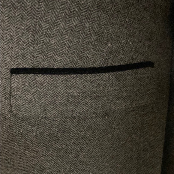House Of Cavani Herringbone Gray Blazer - Picture 4 of 15